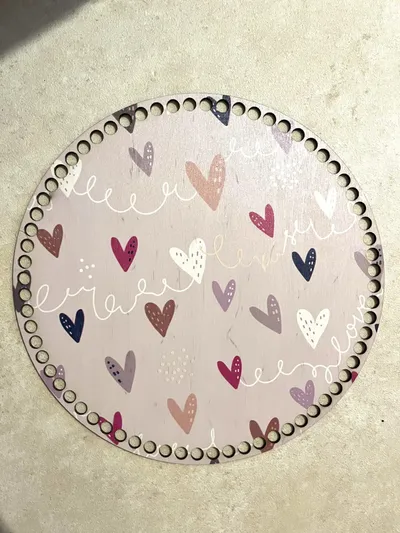 Wooden basket base Ø30 cm – Hearts