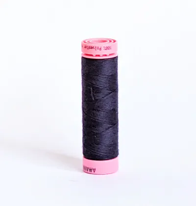 Sewing thread – aubergine