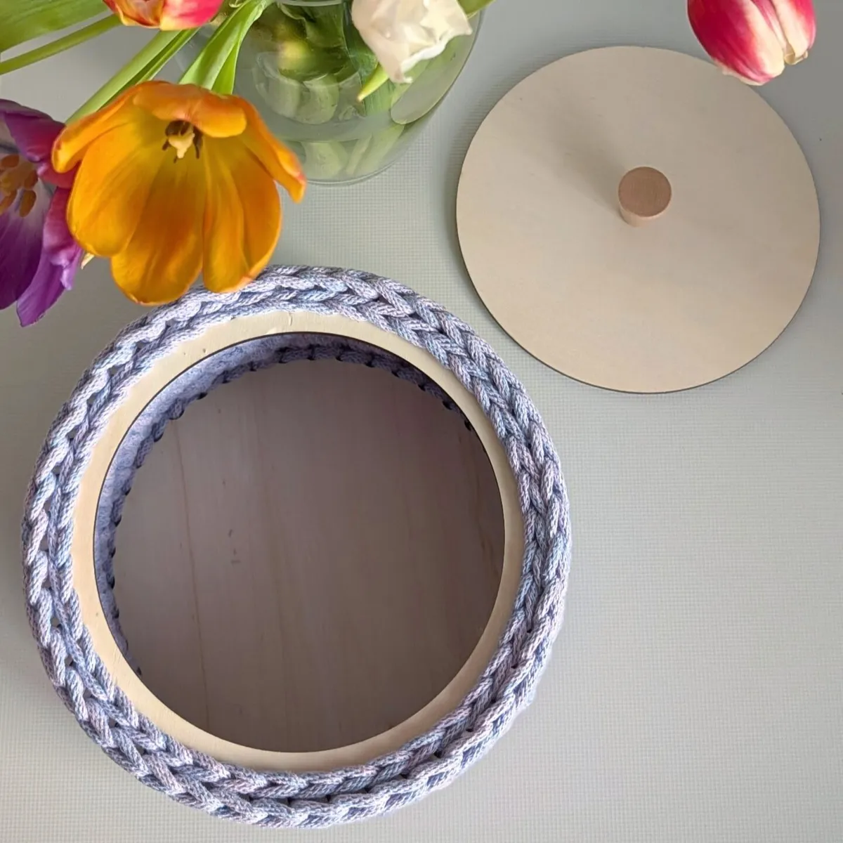 Wooden set for crocheted basket