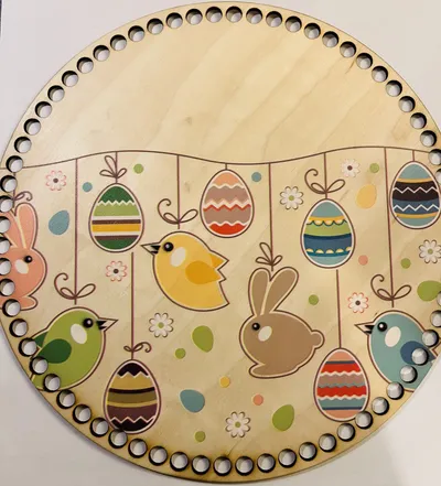 Wooden basket base Ø30 cm – Easter motif Garland