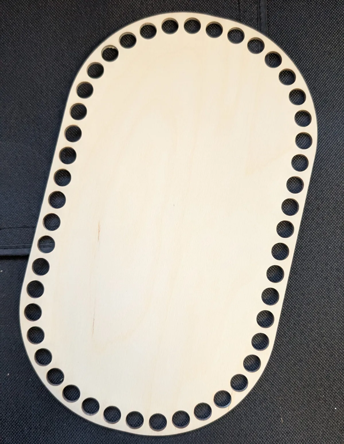 Oválne drevené dno – preglejkový základ 25 x 15 cm