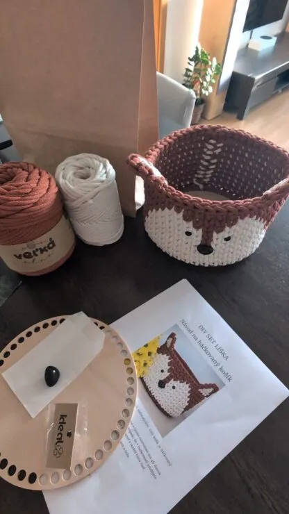 DIY set for a crocheted basket – Fox