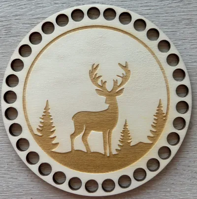 Wooden basket lid Ø15 cm – Deer, pyrography