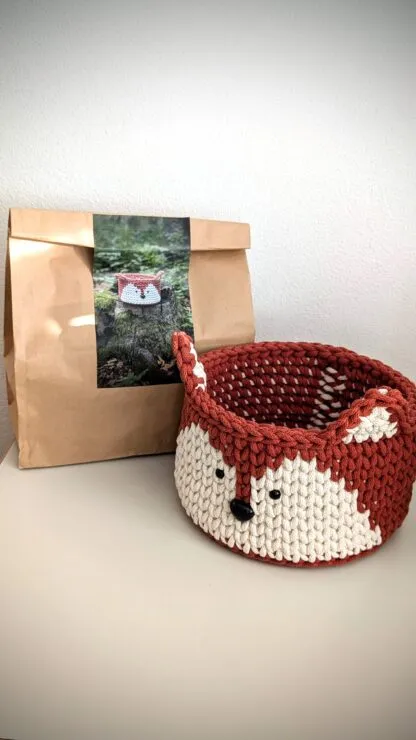 DIY set for a crocheted basket – Fox