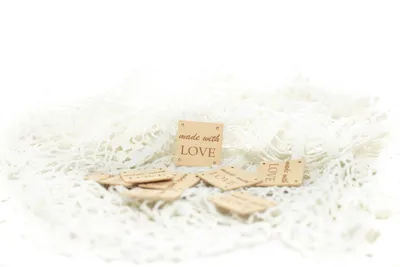 Leather label „Made with LOVE“ 4 × 4 cm
