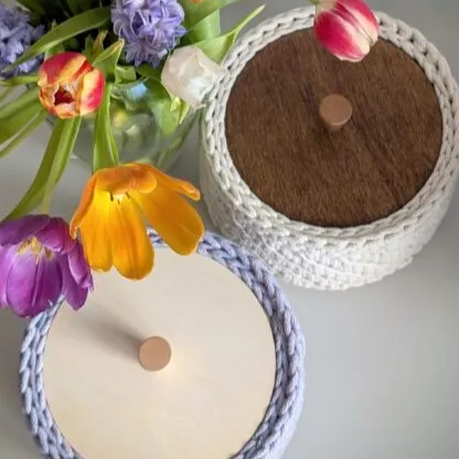 Wooden set for crocheted basket