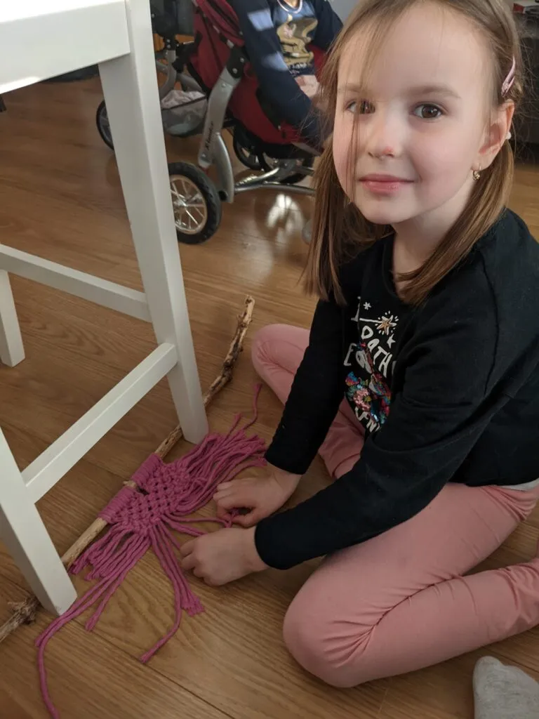 Macramé for kids - heart coaster – 1