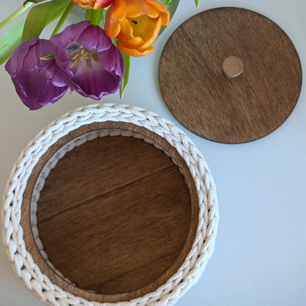 Wooden set for crocheted basket