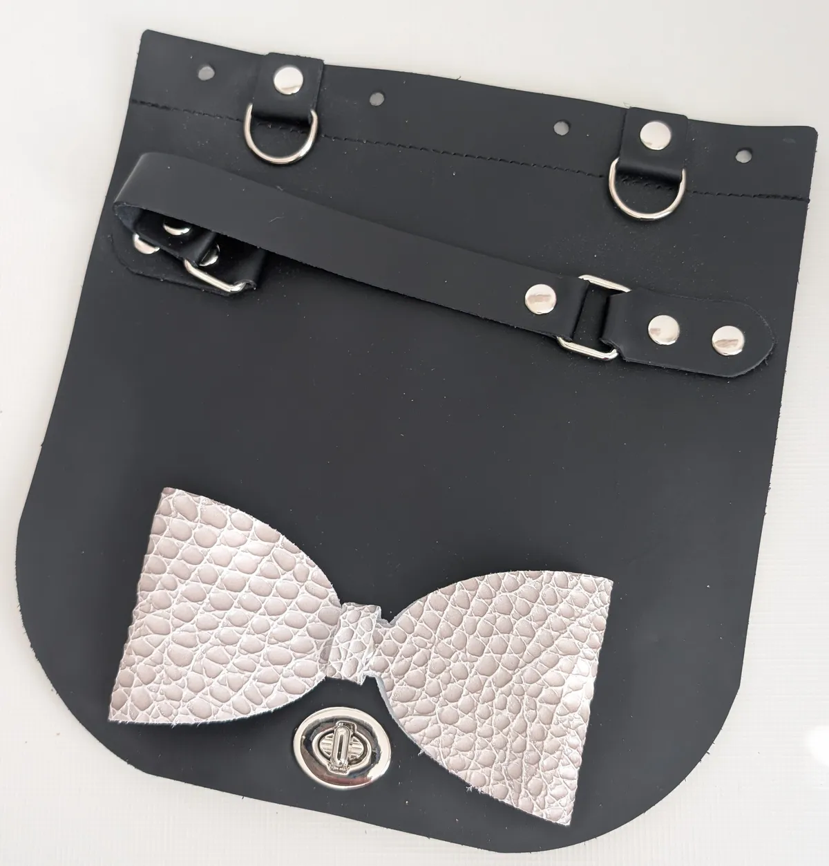 Leather handbag flap