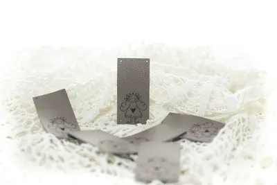 Leather labels 6 × 3 cm