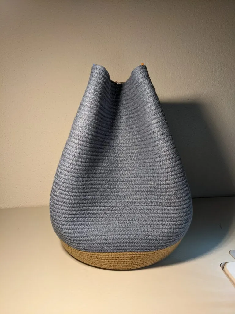 tutorial for a sewn cord handbag