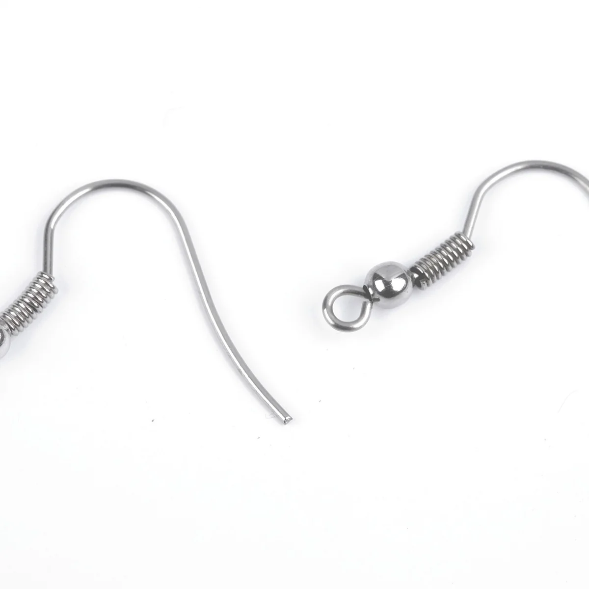 Afroháčik s pružinkou a guličkou na výrobu Macrame naušníc